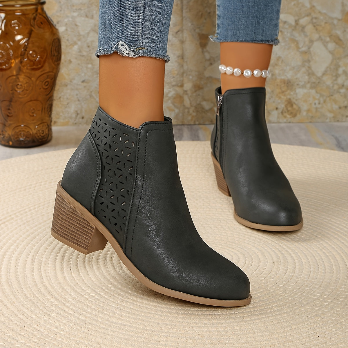 Orthopaedic Boots with Back Zipper and Block Heel – Comfort, Everyday Wear
