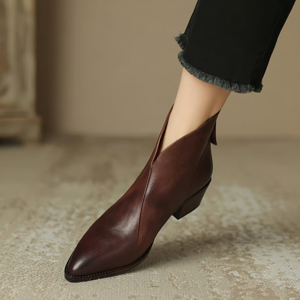 Elegant Ankle Boots in Black Leather – Office, Casual Wear