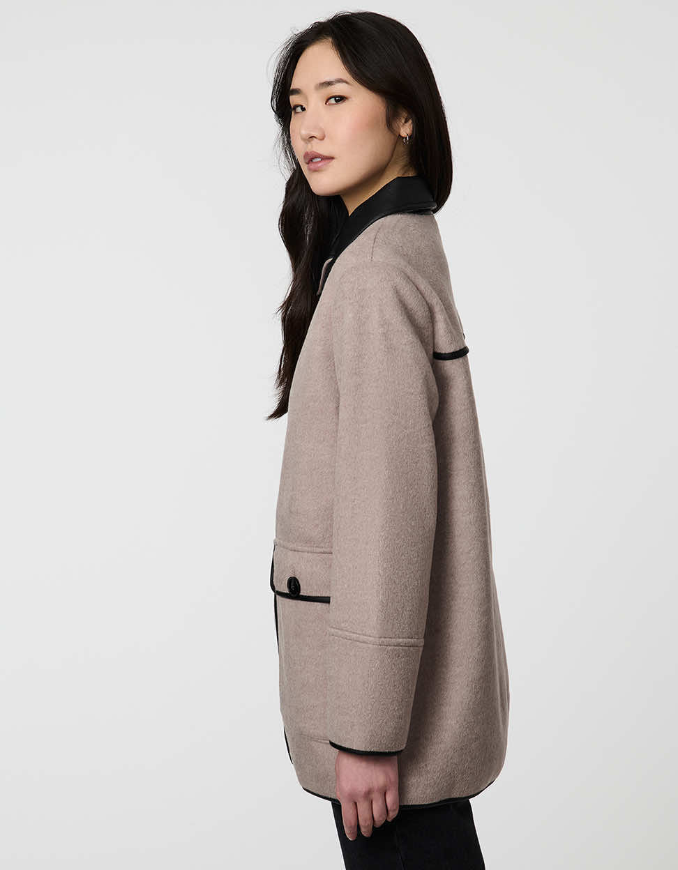Utility Coat in Soft Fabric with Pockets – Casual, Everyday Wear