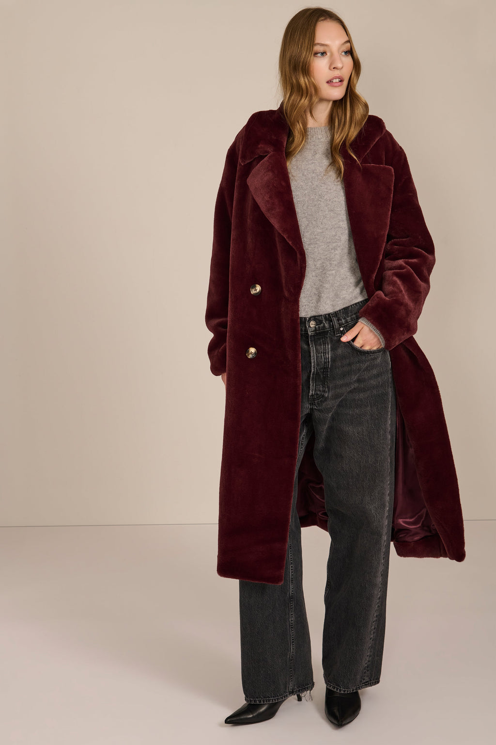 Plush Faux Fur Coat in Burgundy – Casual Wear, Winter Fashion