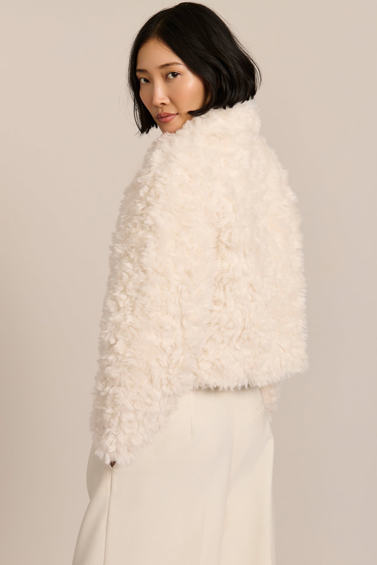 Curly Faux Fur Jacket – Women’s, Cosy, Casual, Everyday Wear, Winter Fashion