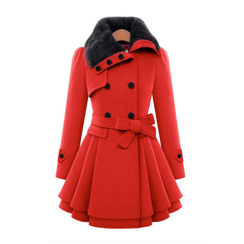 Vintage Flair Trench Coat with Faux Fur Collar – Stylish Layering, Chic Winter Outfit