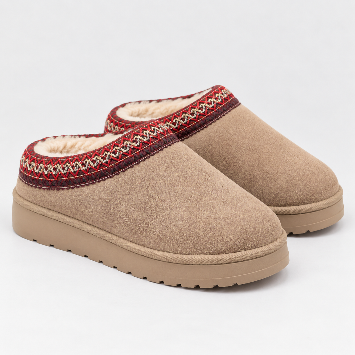 Women’s Suede Clogs with Warm Fur Lining – Casual Winter Footwear, Slip-On Comfort