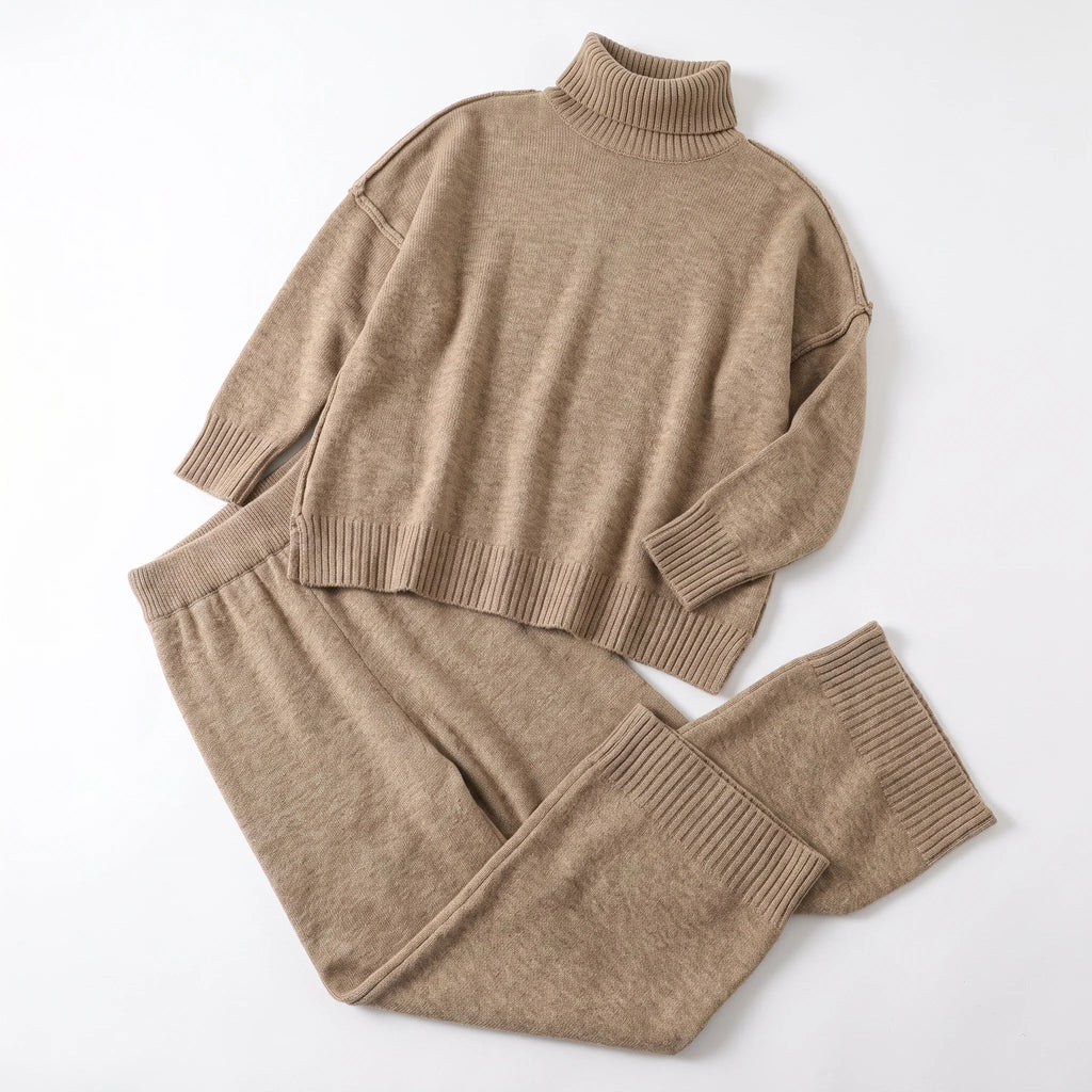 Women's Knitted Lounge Set – Turtleneck Jumper & Wide-Leg Trousers – Relaxing at Home, Casual Outfits